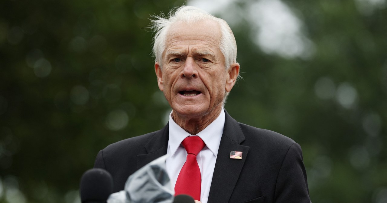 Doradca Trumpa Peter Navarro stwierdził, że Indie mogą uzyskać obniżkę ceł o połowę, jeśli zrezygnują z rosyjskiej ropy /Anna Moneymaker/Getty Images /AFP