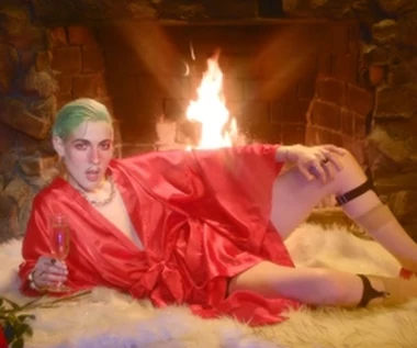 Dorian Electra: Jednych szokuje, innych zachwyca. Zobacz nowy klip "Flamboyant" 