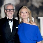 stylizacje gwiazd Dorota Chotecka oczarowała na premierze. Kolor jej sukni to jeden z najmodniejszych odcieni na tegoroczną jesień