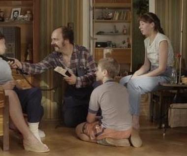 Dorota Kolak, Kamil Tkacz, Arkadiusz Jakubik i Helena Sujecka w filmie "Chce się żyć" - fot. Paweł Dyllus