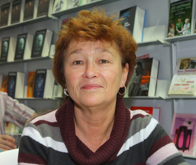 Dorota Sumińska od lat udziela porad opiekunom zwierząt w radiowej audycji /Damian Klamka /East News