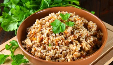 Dorzuć do kaszy gryczanej. To duet ratunkowy dla serca, cukrzyków i tych, którzy zbijają wagę