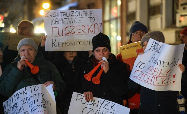 "Dość mieszkania w ruderach". Łodzianie ostro przeciwko podwyżkom czynszów