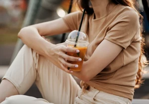 Doskonały napój dla jelit, który wspiera odchudzanie. Tak kombucha pomoże w utracie wagi 