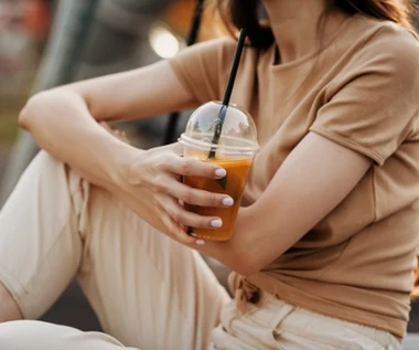 Doskonały napój dla jelit, który wspiera odchudzanie. Tak kombucha pomoże w utracie wagi 