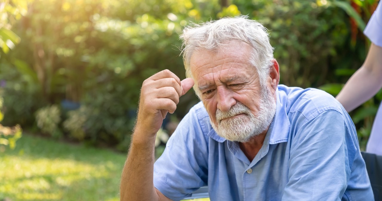 Dostał emeryturę w wieku 65 lat. Ten przelew z ZUS to nie żart. /wirojsid /123RF/PICSEL
