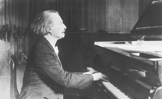 Dostał gwiazdę w Hollywood, był ulubieńcem kobiet i współautorem polskiej niepodległości. Rusza festiwal Paderewskiego