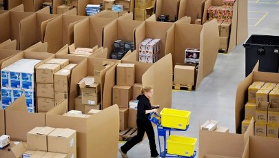 Dostali zgodę na testowanie dronów. Kurierzy nie będą potrzebni?