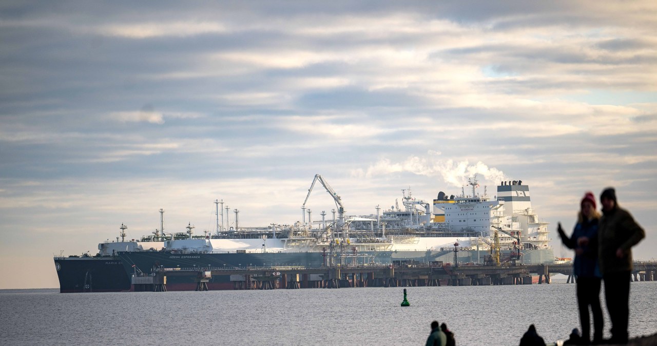Dostawa LNG w styczniu do pływającego terminala w Wilhelmshaven (Niemcy) /AFP