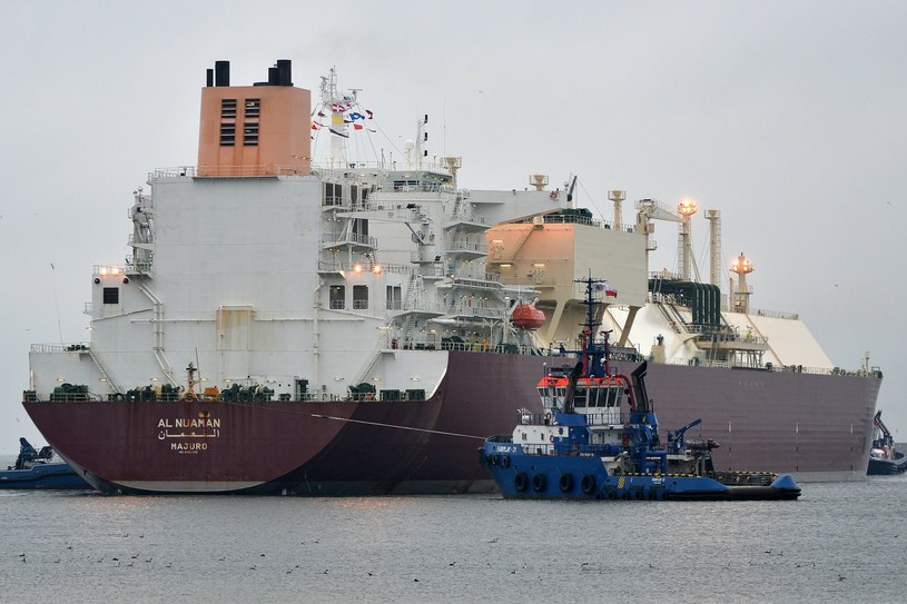 Dostawy LNG z Kataru do innych krajów ulegają opóźnieniom przez kryzys na Morzu Czerwonym /Lukasz Szelemej/East News /East News