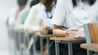 Dostęp do klasówek na wniosek i za opłatą