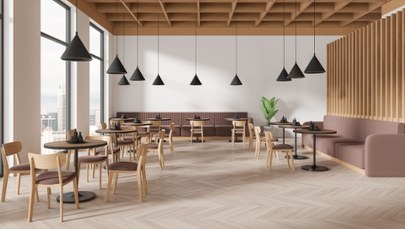 Dotacje wstrzymane, firmy rezygnują. Branża HoReCa w niepewności