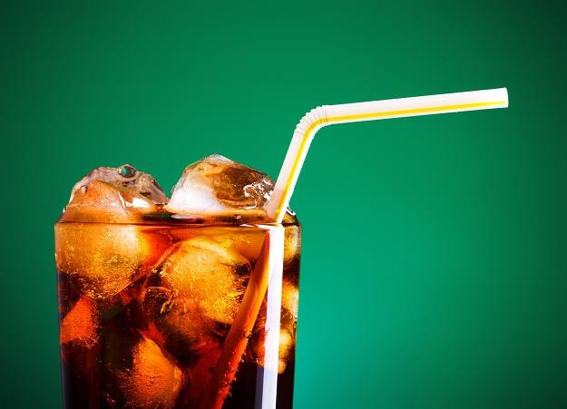 Dotkliwe braki cukru - wstrzymano produkcję Coca-Coli /&copy;123RF/PICSEL