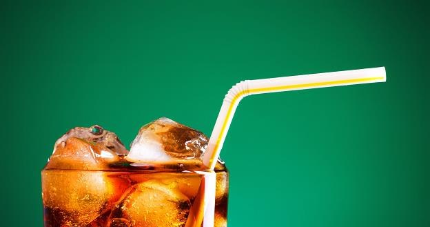 Dotkliwe braki cukru - wstrzymano produkcję Coca-Coli /&copy;123RF/PICSEL
