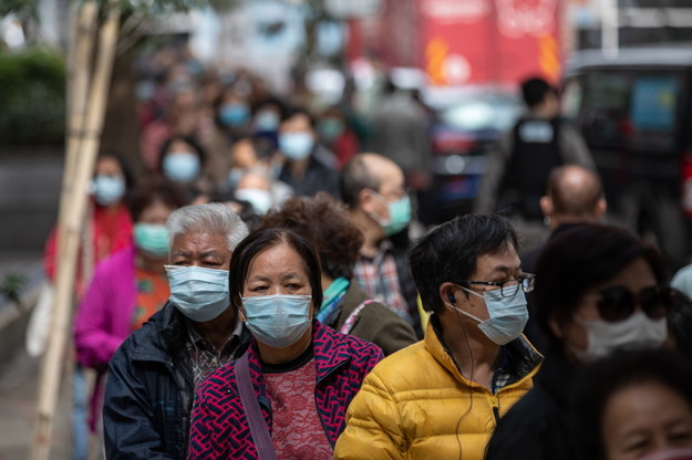 Dotknięta wirusem prowincja Hubei przyspieszy diagnozowanie chorych /JEROME FAVRE /PAP/EPA