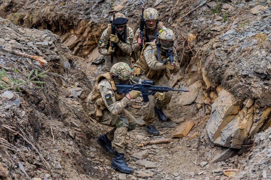 Dotychczas norwescy instruktorzy prowadzili szkolenia na poligonach w północnej Norwegii, a następnie na terenie Ukrainy (zdj. archiwalne) /FREDRIK VARFJELL /PAP/NTB