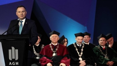 Dowcip prezydenta na AGH: Z Europy leci samolot pełen rektorów...