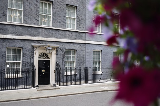 Downing Street 10 – rezydencja i biuro premiera Wielkiej Brytanii /Tolga Akmen /PAP/EPA