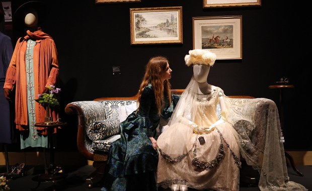 Downton Abbey "na sprzedaż". Aukcja kostiumów i pamiątek z serialu 