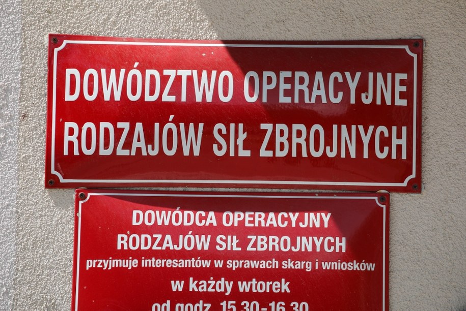 Dowódctwo Operacyjnie o naruszeniu granicy Polski: to akt agresji, który stworzył zagrożenie dla bezpieczeństwa obywateli; część dronów została zestrzelona /Albert Zawada /PAP