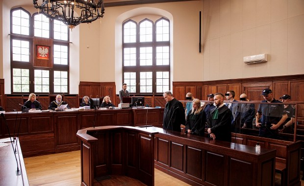 Dożywocie, 25 i 8 lat więzienia dla oskarżonych o zabójstwo oraz zakopanie ciała w lesie