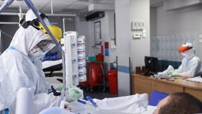 Dr Agnieszka Szarowska: Na dyżurze odbieram kilkaset telefonów lekarzy z całej Polski z błaganiem o pomoc