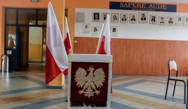 Dr Drzonek o referendum: Zła decyzja. Komorowski będzie za nią płacił 