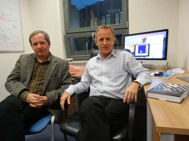 Dr hab. Wojciech Słomczyński (po lewej) i prof. Karol Życzkowski (UJ) /Grzegorz Jasiński /RMF FM