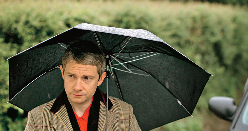 Dr Watson (Martin Freeman) w pełni docenia zalety Sherlocka. Ale także doskonale zdaje sobie sprawęz jego wielu ułomności /Świat Seriali