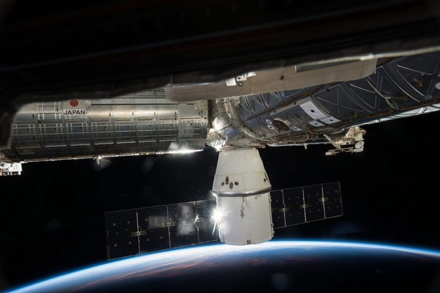 Dragon po dotarciu na ISS //NASA/HANDOUT /PAP/EPA