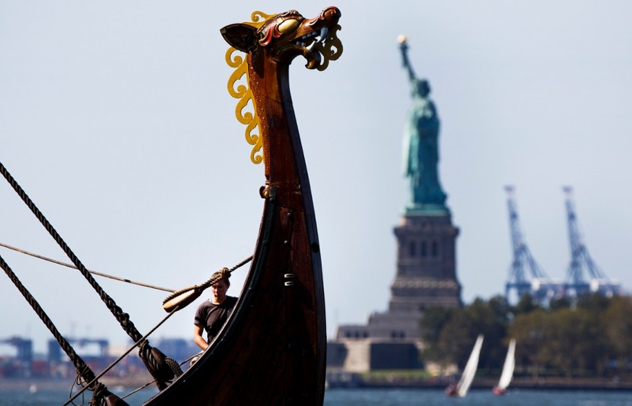 "Draken Harald Harfagre" w trakcie wizyty w Nowym Jorku w 2016 r. /EPA/JUSTIN LANE  /PAP