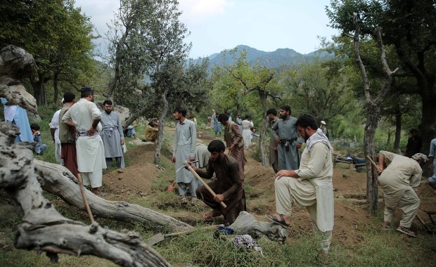 Dramat kobiet po trzęsieniu ziemi. Pomoc nie dla nich
