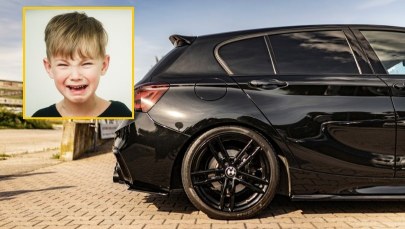 Dramat na polu truskawek: Troje dzieci uwięzionych w rozgrzanym bmw