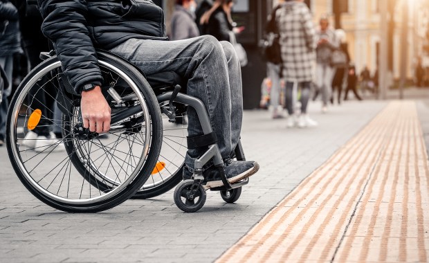 Dramat niepełnosprawnych: Nawet rok czekania na decyzję ws. pieniędzy