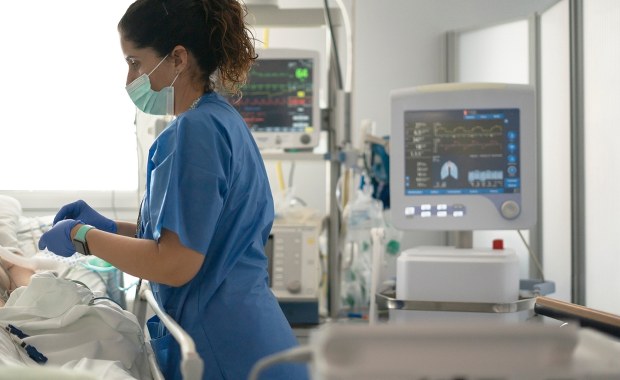 Dramat w Świnoujściu: Awaria aparatury podtrzymującej życie na OIOM-ie