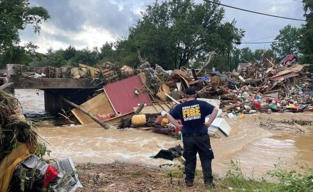 Dramat w Tennessee: Powódź wyrwała 7-miesięczne bliźnięta z ramion ojca 