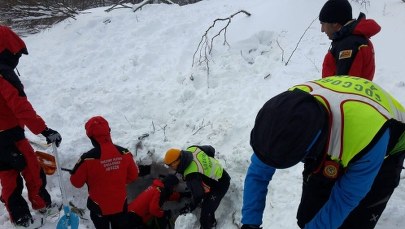 Dramatyczna akcja ratownicza we włoskim hotelu. "Tragedia niewyobrażalnych rozmiarów"