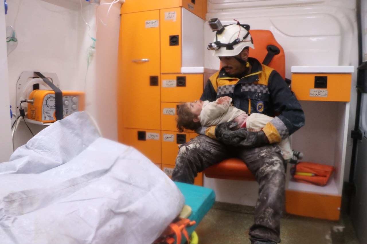 Dramatyczna akcja ratunkowa w Syrii: Spod gruzów wyciągnięto dziecko