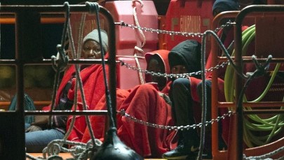 Dramatyczna sytuacja na Morzu Śródziemnym. Przeciążone statki wysłały sygnał SOS