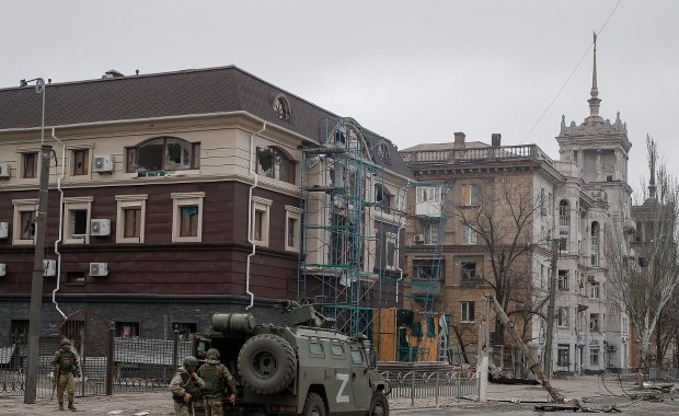 Dramatyczna sytuacja w Mariupolu. Ponad 100 tys. ludzi czeka na ewakuację