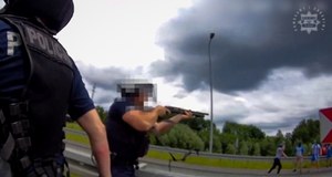 Dramatyczne chwile: Pseudokibice zablokowali autokary