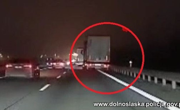 Dramatyczne sceny na autostradzie A4. Pijany rajd rumuńskiego kierowcy tira