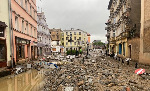 Dramatyczne szacunki. Ponad sto budynków zagraża ludziom