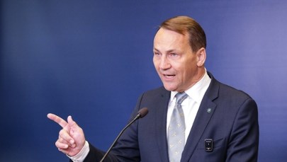 Dramatyczny apel Sikorskiego. "Błagam, nie jedźcie tam"