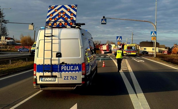 Dramatyczny wypadek przy przejściu dla pieszych. Lądował LPR
