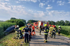 Dramatyczny wypadek w Łódzkiem. 10 osób rannych