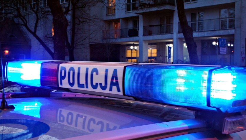 Dramatyczny wypadek w Łódzkiem. Dwóch mężczyzn spadło z balkonu