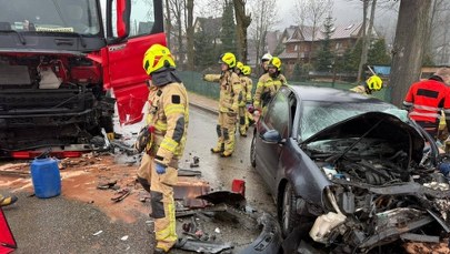 Dramatyczny wypadek w Zakopanem. Kierowca osobówki zmarł w szpitalu