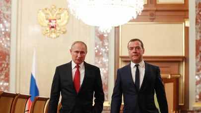 Drastyczna zmiana Miedwiediewa - próba zachowania politycznego znaczenia? 