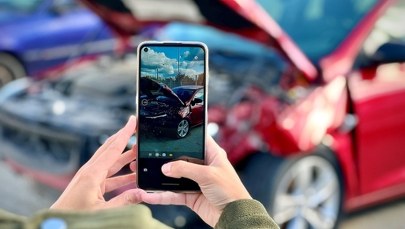 Drastyczne nagranie w sieci. Odpowie za filmowanie ofiary wypadku 